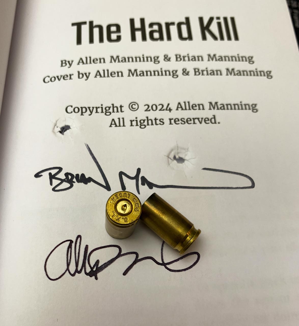 The Hard Kill - Double-Tapped Edition | A John Stone Action Thriller (paperback)